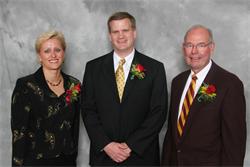 Janice (Gubbels) Millard, Steele Senske and Chancellor Emeritus Donald Sargeant